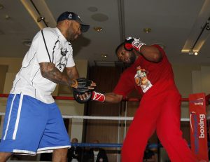 REAL COMBAT MEDIA UK: ILUNGA MAKABU: NO-ONE CAN SAVE TONY BELLEW.