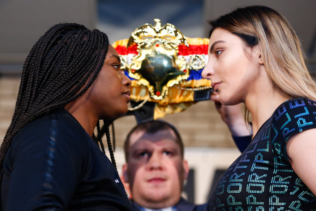 LR SHO SHIELDS VS HAMMER PRESSER TRAPPFOTOS 02262019 4152