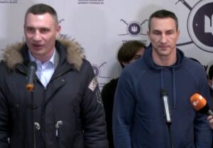 klitschko-brothers join Army