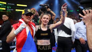 Katie Taylor vs Amanda Serrano