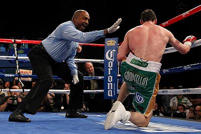 RCM Historical Boxing: Boxing Tale of Two Eddie Cottons 18 Ref Cotton