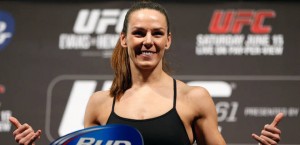 ALEXIS DAVIS UFC 175 MEDIA SCRUM & WORKOUT 28 110113-UFC-alexis-davis-LN-PI_20131101200058406_660_320