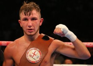 REAL COMBAT MEDIA UK: ISAAC LOWE DEFENDS COMMONWEALTH STRAP AGAINST TSHIFHIWA MUNYAI IN MANCHESTER.