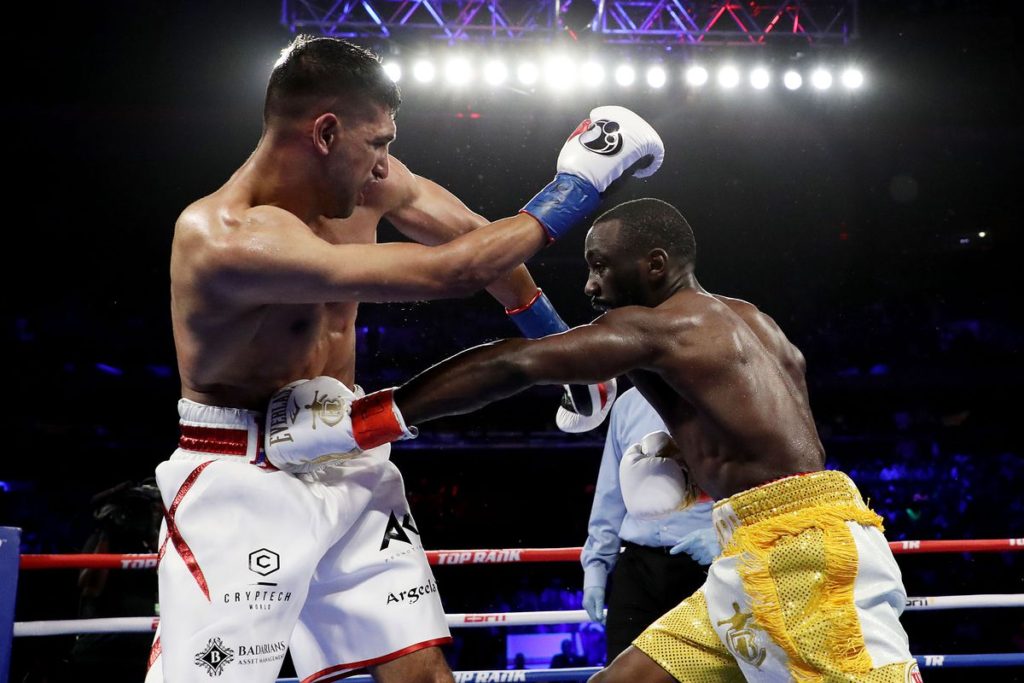 Terence Crawford Stops Amir Khan