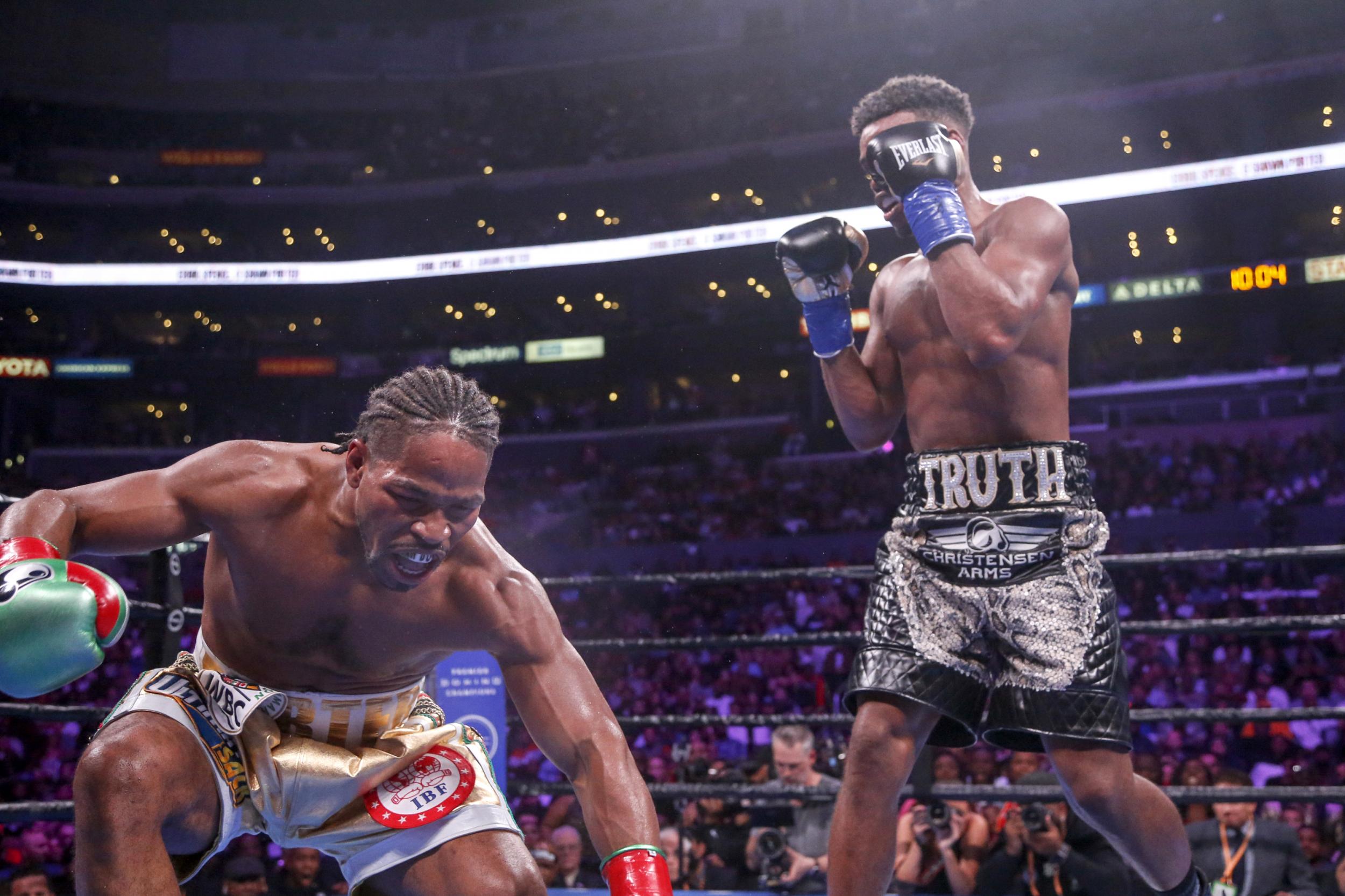 As judges Ray Danseco and Steve Weisfeld scored, Errol Spence Jr. was the w...