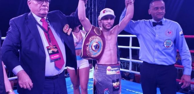 TKO WIN FOR WILFREDO MÉNDEZ OVER GABRIEL MENDOZA IN PANAMA 89 wilfredo mendez
