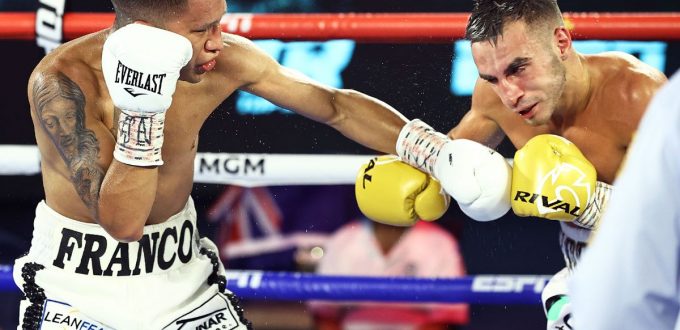 Joshua Franco Upsets Andrew Moloney to win Super Flyweight Title