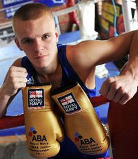 BoxRec Leach photo