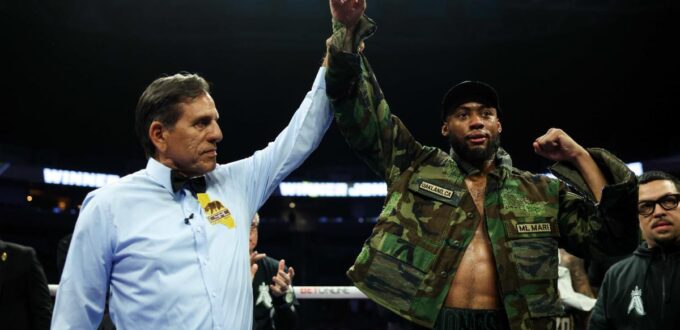 AMARI “THE REAPER” JONES DEFEATS VINCENZO “IL CAPO” GUALTIERI IN IBF MIDDLEWEIGHT WORLD TITLE ELIMINATOR 37 AMARI “THE REAPER” JONES DEFEATS VINCENZO “IL CAPO” GUALTIERI IN IBF MIDDLEWEIGHT WORLD TITLE ELIMINATOR